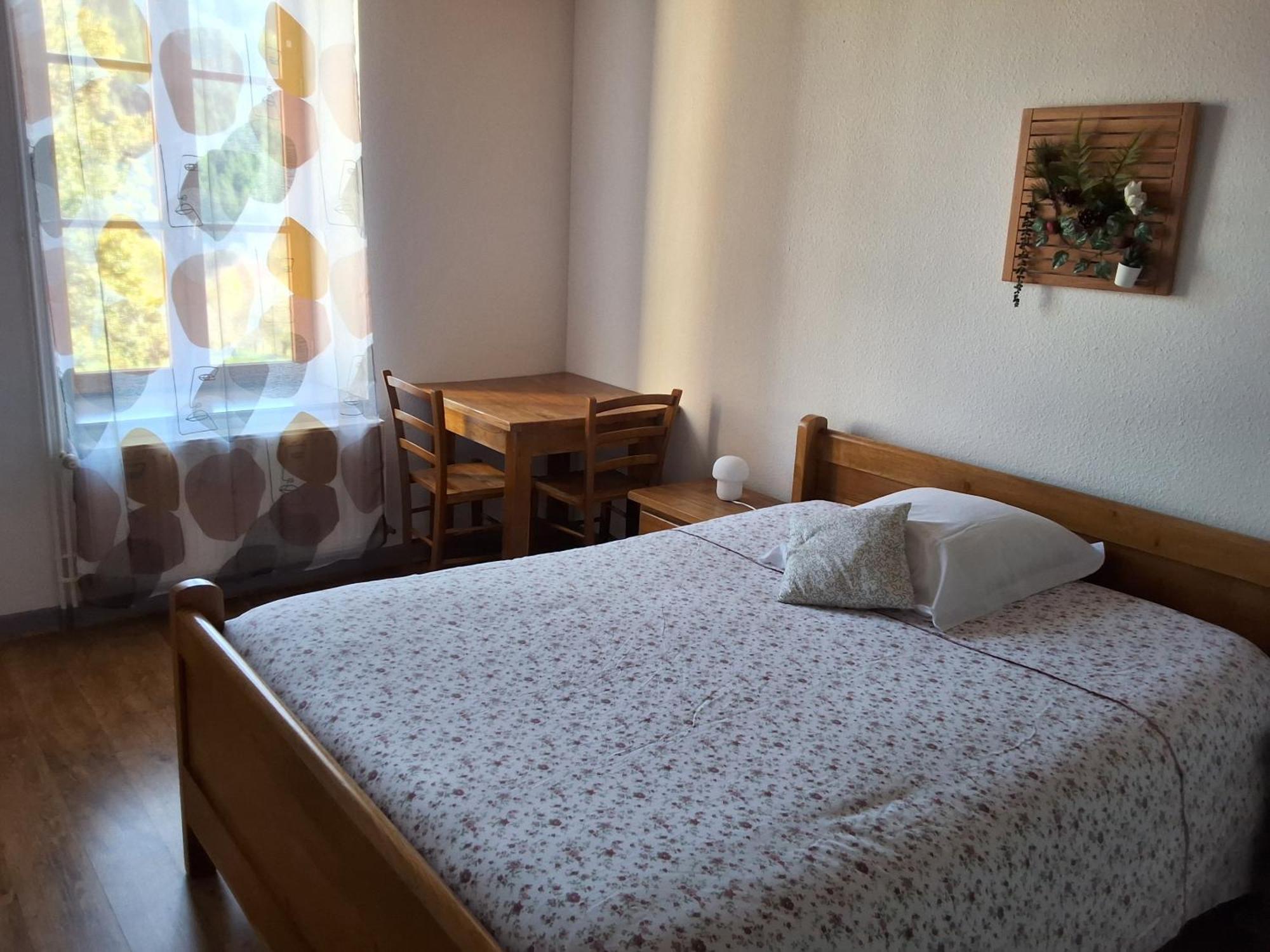 L'Auberge De La Source La Valla-sur-Rochefort Kültér fotó